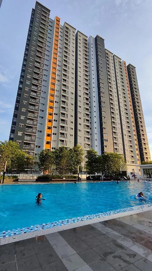 Home Stay Two Rooms Near Klia Sepang