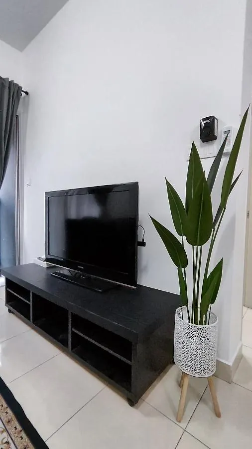 Home Stay Two Rooms Near Klia Sepang