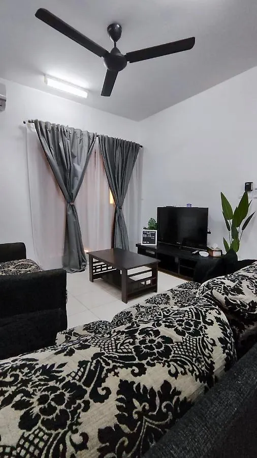 Apartment Home Stay Two Rooms Near Klia Sepang